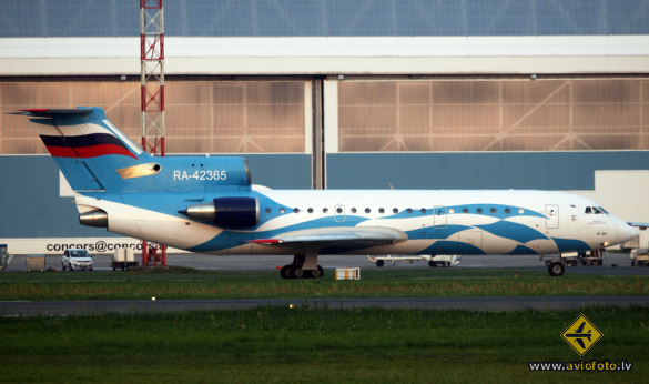 Yakovlev Yak-42D